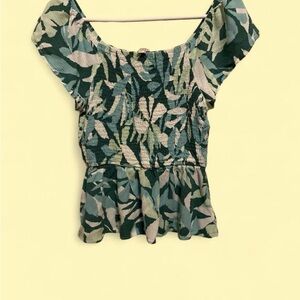 ANDREE BY UNIT Leafy Green Blouse